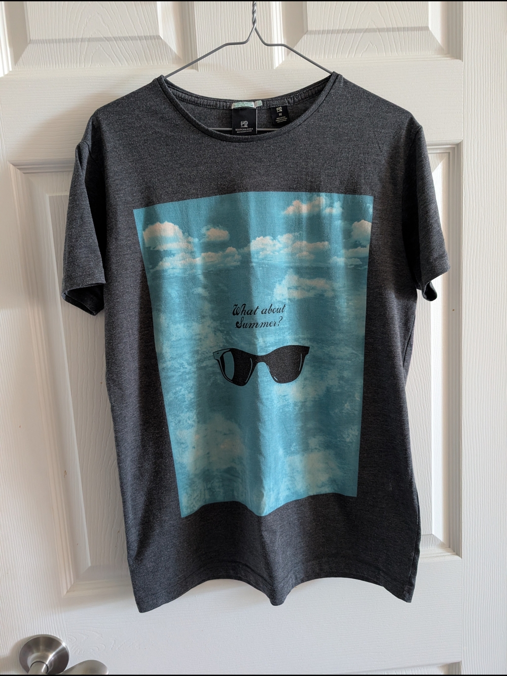 Scotch & Soda Charcoal Tee with Blue Sky Graphic - Picture 1 of 4